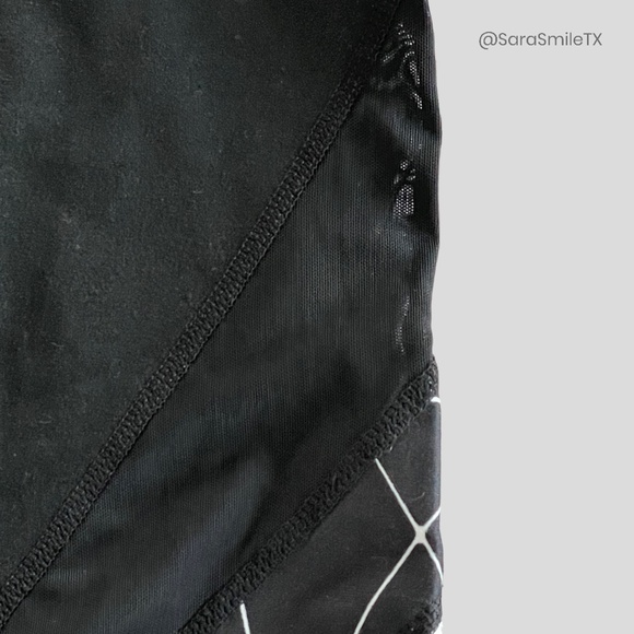 FABLETICS - Mesh PowerHold - Black White Print Tall Workout Leggings - Picture 5 of 11